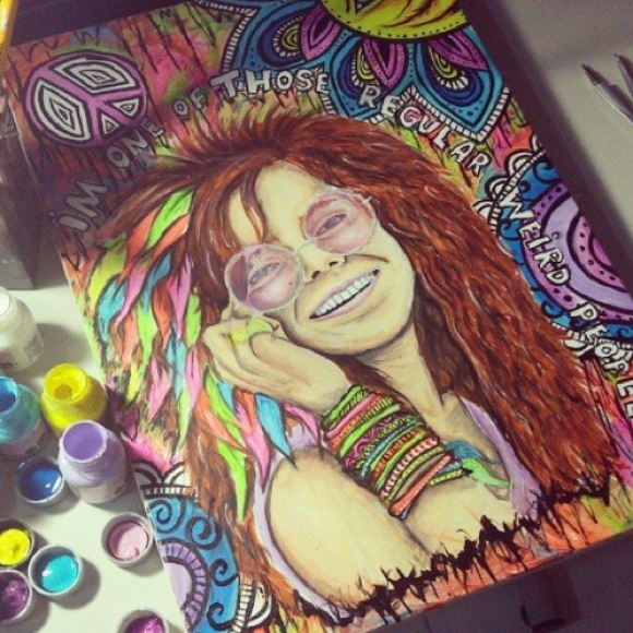 Meet your Posher, Chrissy - Picture 2 of 5